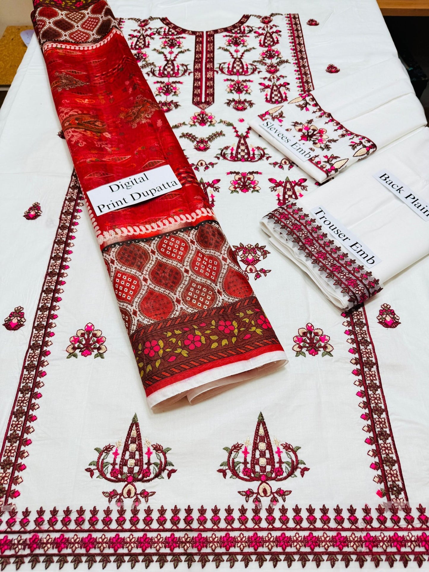 LL-153( 3PC Unstitched)